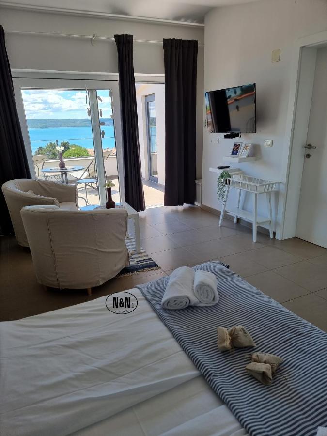 N&N Apartments And Rooms By Locap Group Portorose Esterno foto
