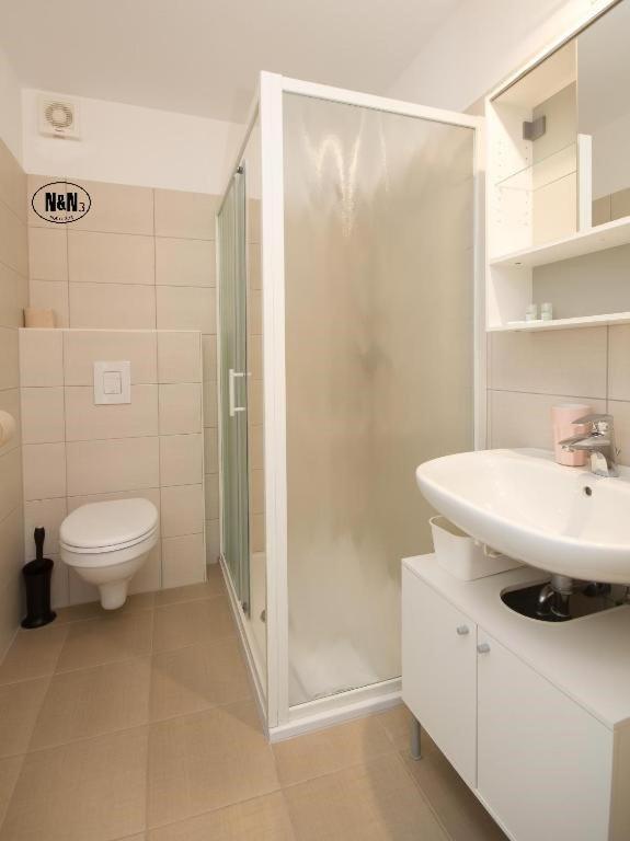 N&N Apartments And Rooms By Locap Group Portorose Esterno foto